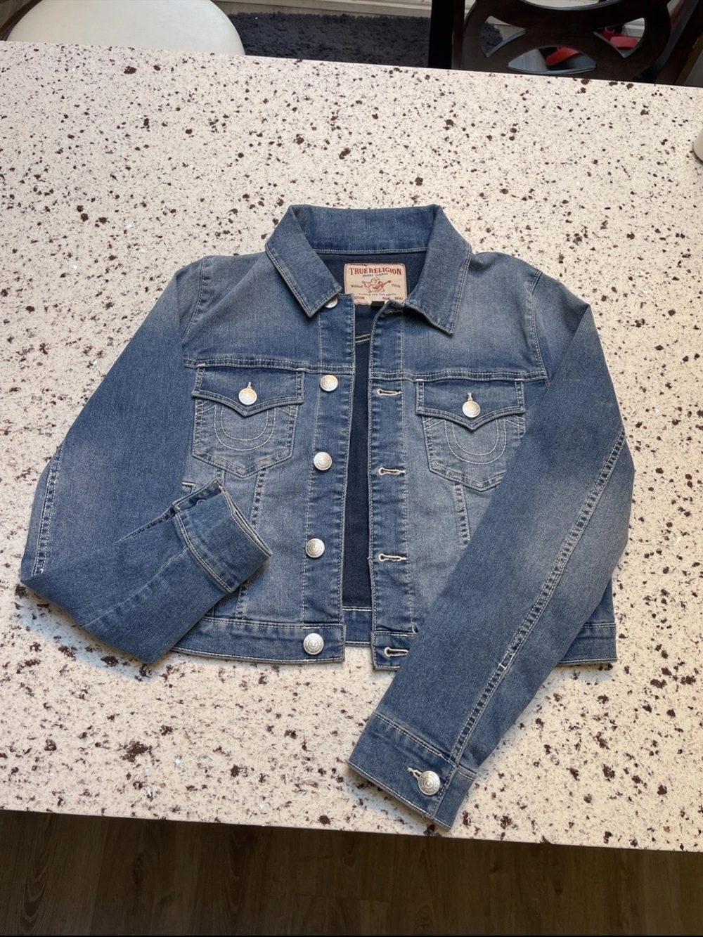 VTG Womenβs True Religion Cropped Denim Jacket Medium Wash NWOT Size M